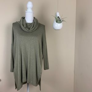 Lou & grey cowl neck sweat shirt